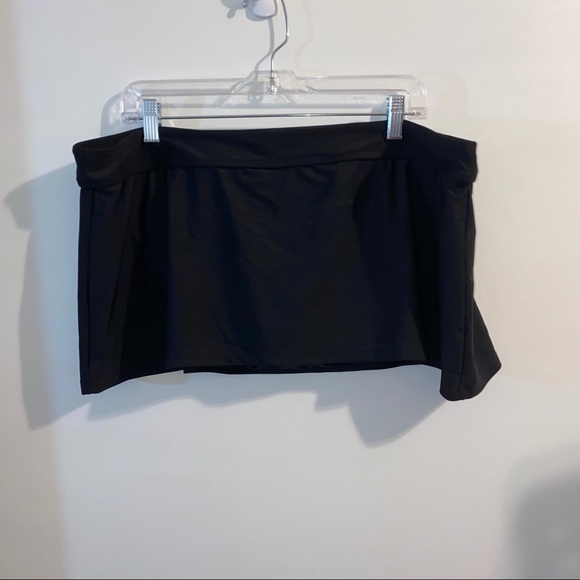 Old Navy Other - Old Navy XXL Swim Skirt Black NWT